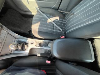 bontott FORD FOCUS II Csomagtérajtó Kárpit