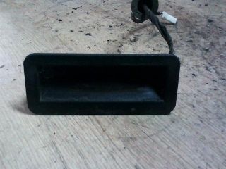 bontott FORD FOCUS II Csomagtérajtó Kilincs