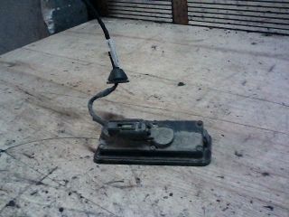 bontott FORD FOCUS II Csomagtérajtó Kilincs