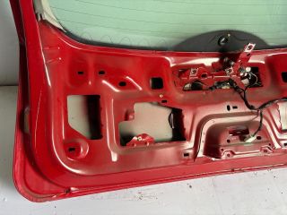 bontott FORD FOCUS II Csomagtérajtó (Részeivel)