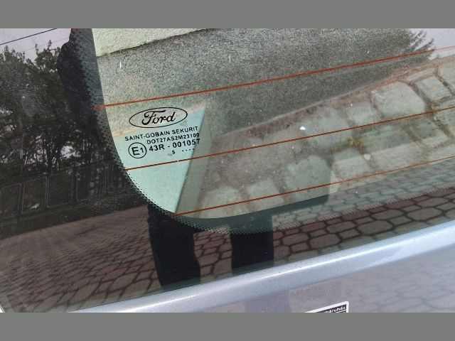 bontott FORD FOCUS II Csomagtérajtó (Részeivel)