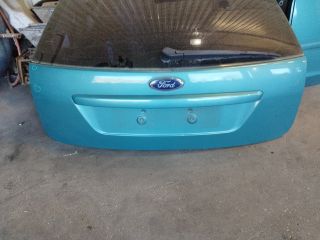 bontott FORD FOCUS II Csomagtérajtó (Részeivel)