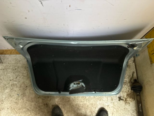 bontott FORD FOCUS II Csomagtérajtó (Részeivel)