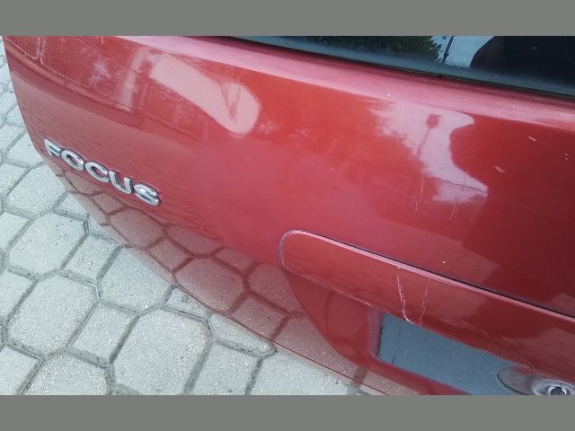 bontott FORD FOCUS II Csomagtérajtó (Részeivel)