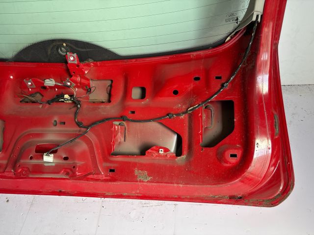 bontott FORD FOCUS II Csomagtérajtó (Részeivel)