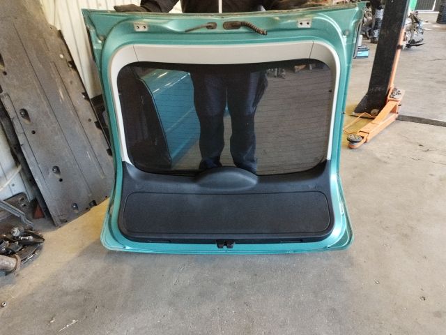 bontott FORD FOCUS II Csomagtérajtó (Részeivel)