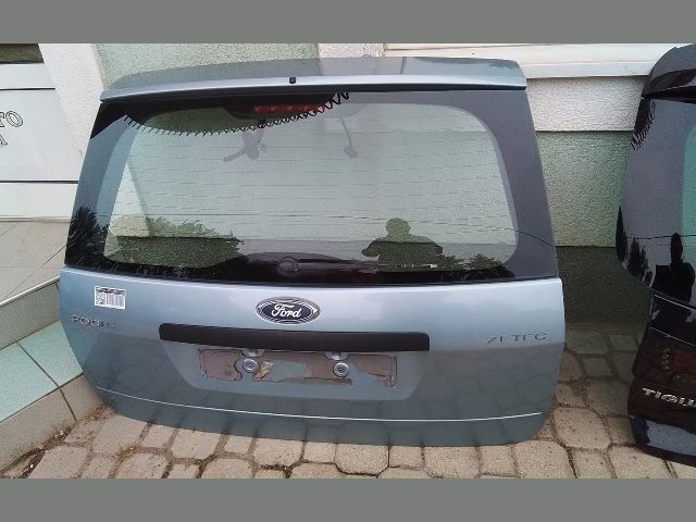 bontott FORD FOCUS II Csomagtérajtó (Részeivel)