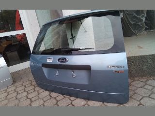 bontott FORD FOCUS II Csomagtérajtó (Részeivel)