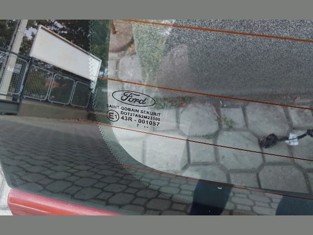 bontott FORD FOCUS II Csomagtérajtó (Részeivel)