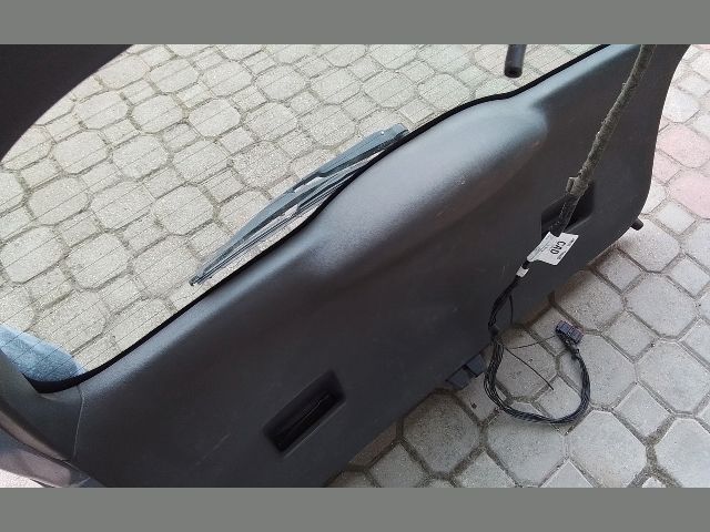 bontott FORD FOCUS II Csomagtérajtó (Részeivel)