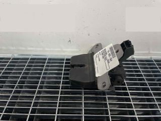 bontott FORD FOCUS II Csomagtérajtó Ütköző