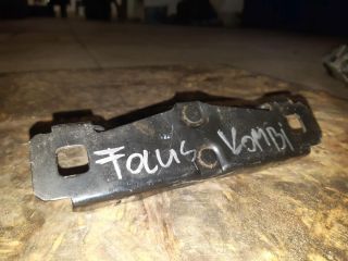 bontott FORD FOCUS II Csomagtérajtó Ütköző