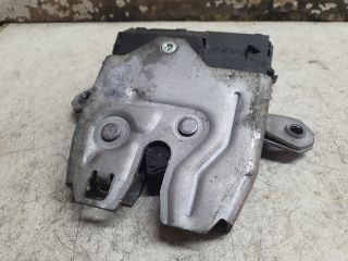 bontott FORD FOCUS II Csomagtérajtó Zárszerkezet