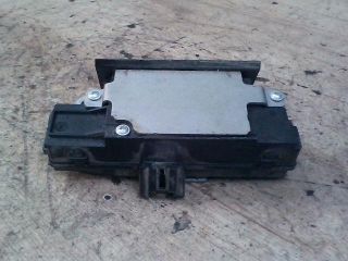 bontott FORD FOCUS II Csomagtérajtó Zárszerkezet