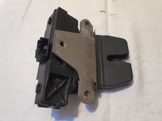 bontott FORD FOCUS II Csomagtérajtó Zárszerkezet