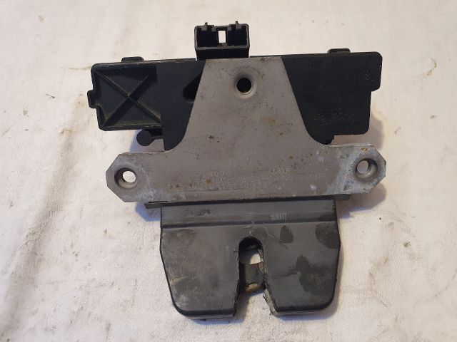 bontott FORD FOCUS II Csomagtérajtó Zárszerkezet