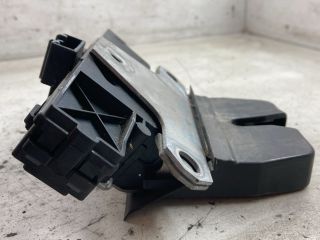 bontott FORD FOCUS II Csomagtérajtó Zárszerkezet