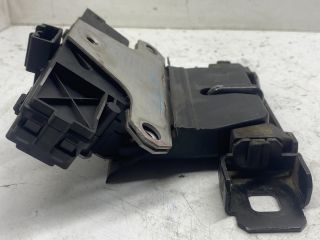 bontott FORD FOCUS II Csomagtérajtó Zárszerkezet