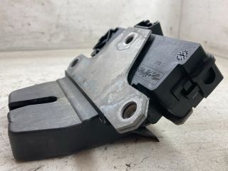 bontott FORD FOCUS II Csomagtérajtó Zárszerkezet