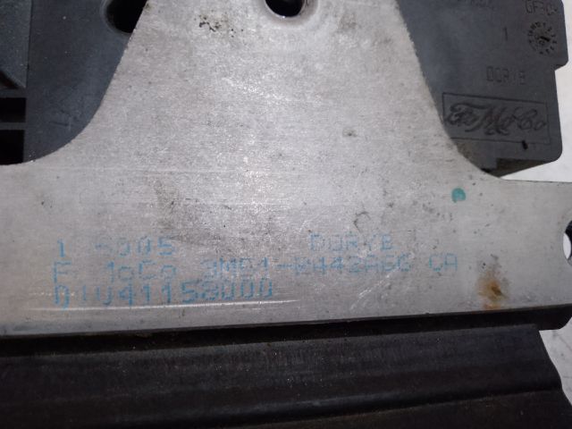 bontott FORD FOCUS II Csomagtérajtó Zárszerkezet