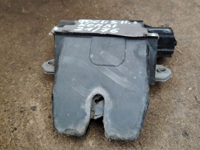 bontott FORD FOCUS II Csomagtérajtó Zárszerkezet