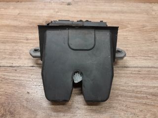 bontott FORD FOCUS II Csomagtérajtó Zárszerkezet