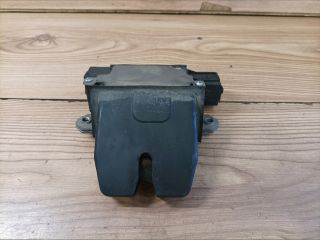 bontott FORD FOCUS II Csomagtérajtó Zárszerkezet