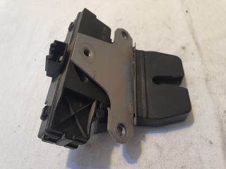 bontott FORD FOCUS II Csomagtérajtó Zárszerkezet