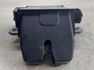 bontott FORD FOCUS II Csomagtérajtó Zárszerkezet