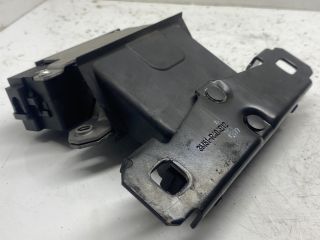 bontott FORD FOCUS II Csomagtérajtó Zárszerkezet