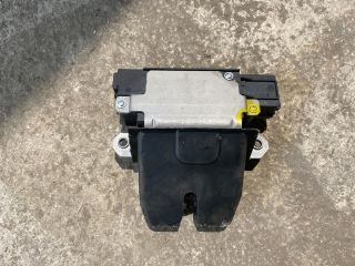 bontott FORD FOCUS II Csomagtérajtó Zárszerkezet