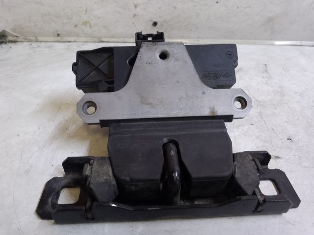 bontott FORD FOCUS II Csomagtérajtó Zárszerkezet