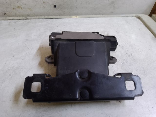 bontott FORD FOCUS II Csomagtérajtó Zárszerkezet