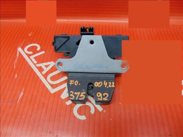 bontott FORD FOCUS II Csomagtérajtó Zárszerkezet