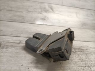 bontott FORD FOCUS II Csomagtérajtó Zárszerkezet