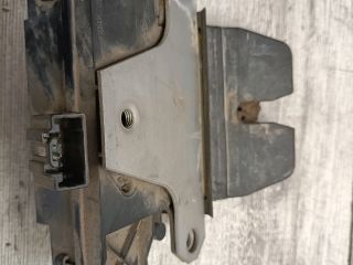 bontott FORD FOCUS II Csomagtérajtó Zárszerkezet