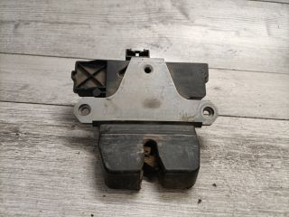 bontott FORD FOCUS II Csomagtérajtó Zárszerkezet