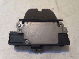 bontott FORD FOCUS II Csomagtérajtó Zárszerkezet