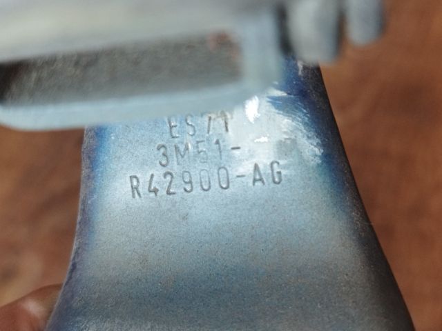 bontott FORD FOCUS II Csomagtérajtó Zsanér