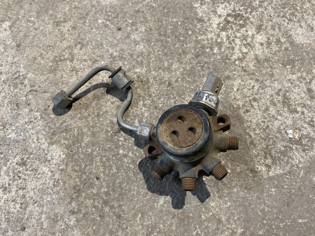 bontott FORD FOCUS II Dízel Elosztó Csillag