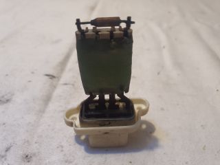 bontott FORD FOCUS II Előtét Ellenállás Fűtőmotor