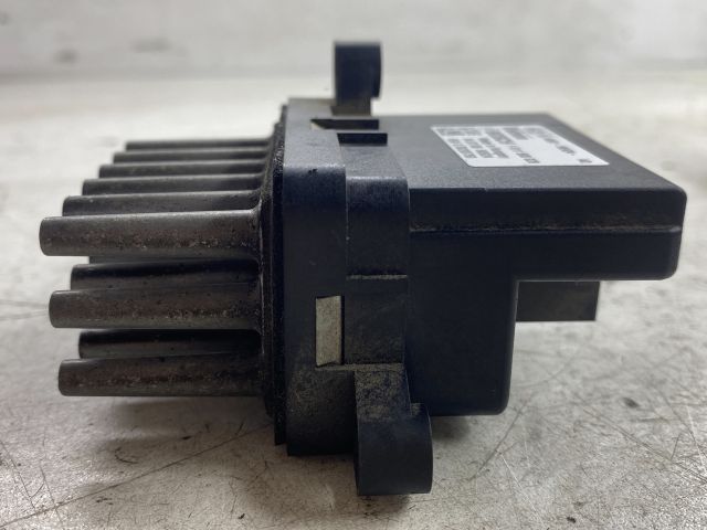 bontott FORD FOCUS II Előtét Ellenállás Fűtőmotor