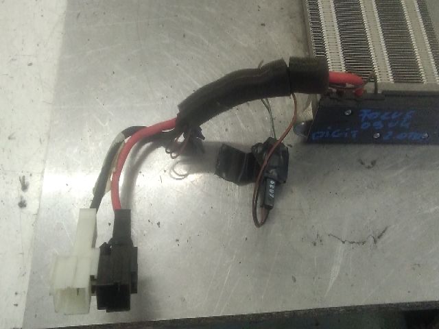 bontott FORD FOCUS II Előtét Ellenállás Fűtőmotor