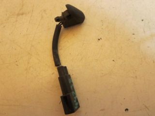 bontott FORD FOCUS II Első Ablakmosó Fúvóka