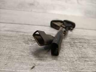 bontott FORD FOCUS II Első Ablakmosó Fúvóka