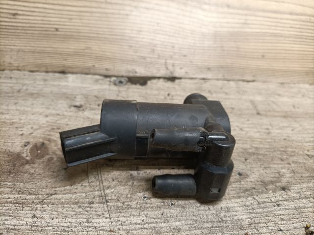 bontott FORD FOCUS II Első Ablakmosó Szivattyú