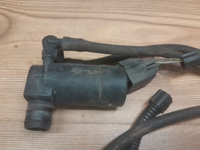 bontott FORD FOCUS II Első Ablakmosó Szivattyú