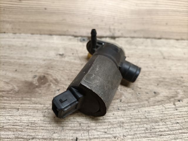 bontott FORD FOCUS II Első Ablakmosó Szivattyú