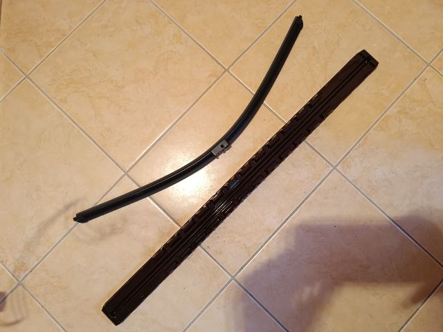 bontott FORD FOCUS II Első Ablaktörlő Lapát Pár