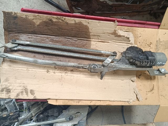 bontott FORD FOCUS II Első Ablaktörlő Motor